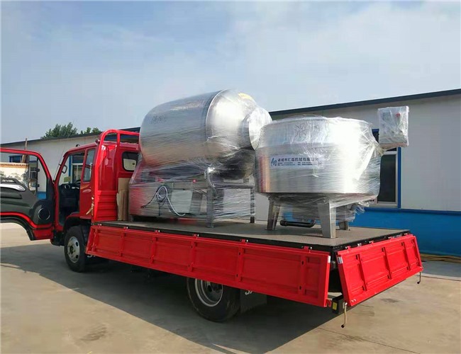 1000L變頻真空滾揉機(jī)、700L電加熱煮鍋發(fā)往安徽