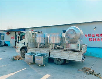 600L真空滾揉機、700L電加熱夾層鍋、200L料車發(fā)往河南