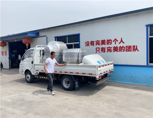 400L真空滾揉機(jī)、500L電加熱夾層鍋，發(fā)往河南洛陽(yáng)