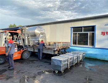 800L變頻水冷真空滾揉機(jī)1臺(tái)，200L料車5臺(tái)，發(fā)往沂水