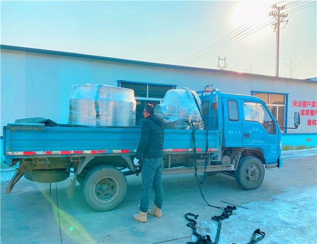 500L可傾燃?xì)鈯A層鍋、700L立式保溫電加熱夾層鍋，發(fā)貨安徽