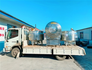 700L立式電加熱夾層鍋2臺，1200L真空滾揉機(jī)1臺，發(fā)貨河南