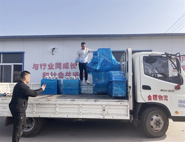 匯品新款80針鹽水注射機(jī)1臺(tái)，200L不銹鋼料車(chē)2臺(tái)發(fā)貨安徽合肥