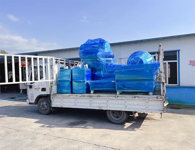 700雙層全自動(dòng)殺菌鍋、料車(chē)、滾揉機(jī)發(fā)貨河南周口